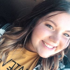 Meet your Posher, Rileyjo